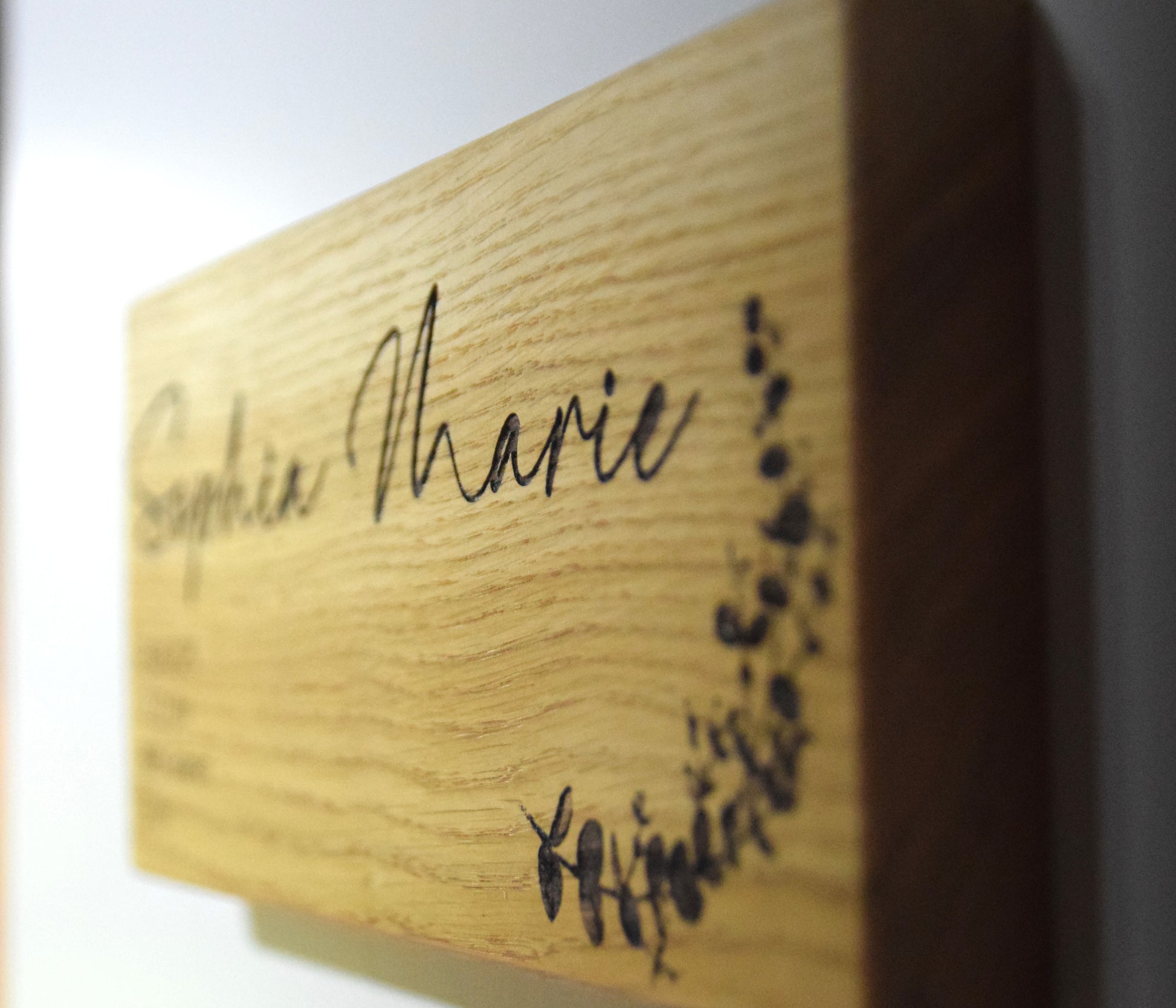 Eichenschild (30-40x12cm), Geburtsschild, Babyschild personalisiert, Geburtsgeschenk, Namensschild.