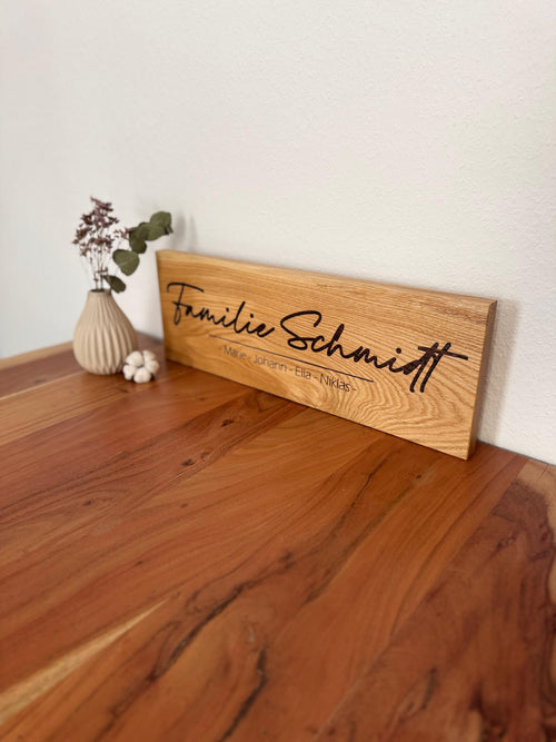 Eichenschild (57x20cm), Haustürschild, Willkommen, Türschild personalisiert, Eingangsschild, Eiche Holzschild, Namensschild Haustür.